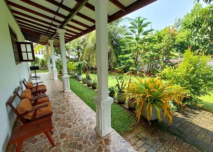 Dreams Villa
